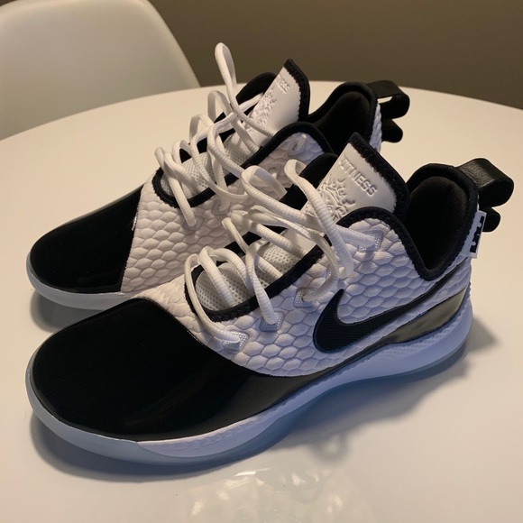 Nike Shoes | Nike Lebron Witness 3 Prm 